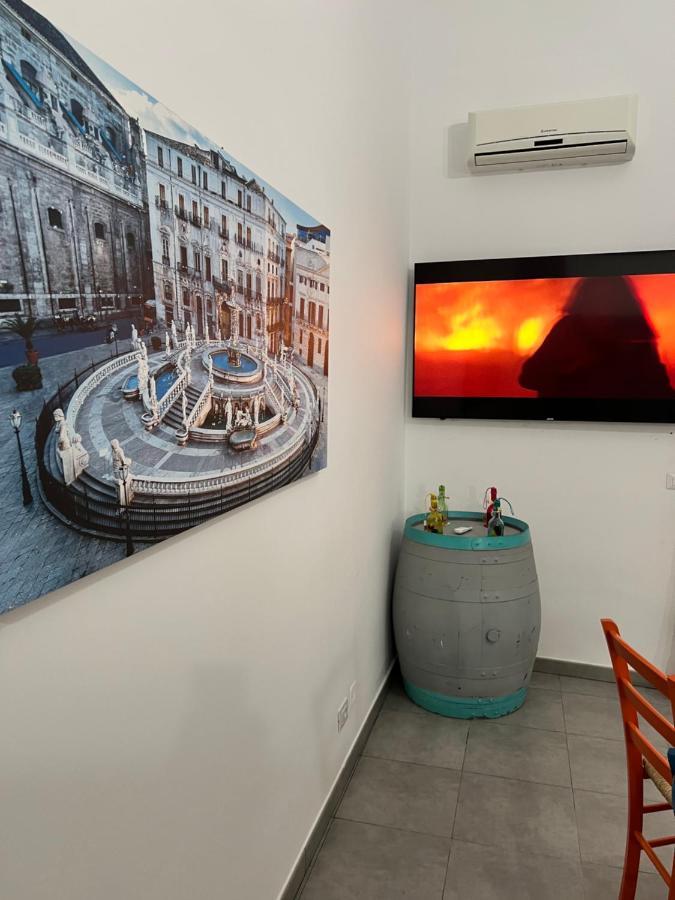 ホテル La Casa Di Bella パレルモ エクステリア 写真